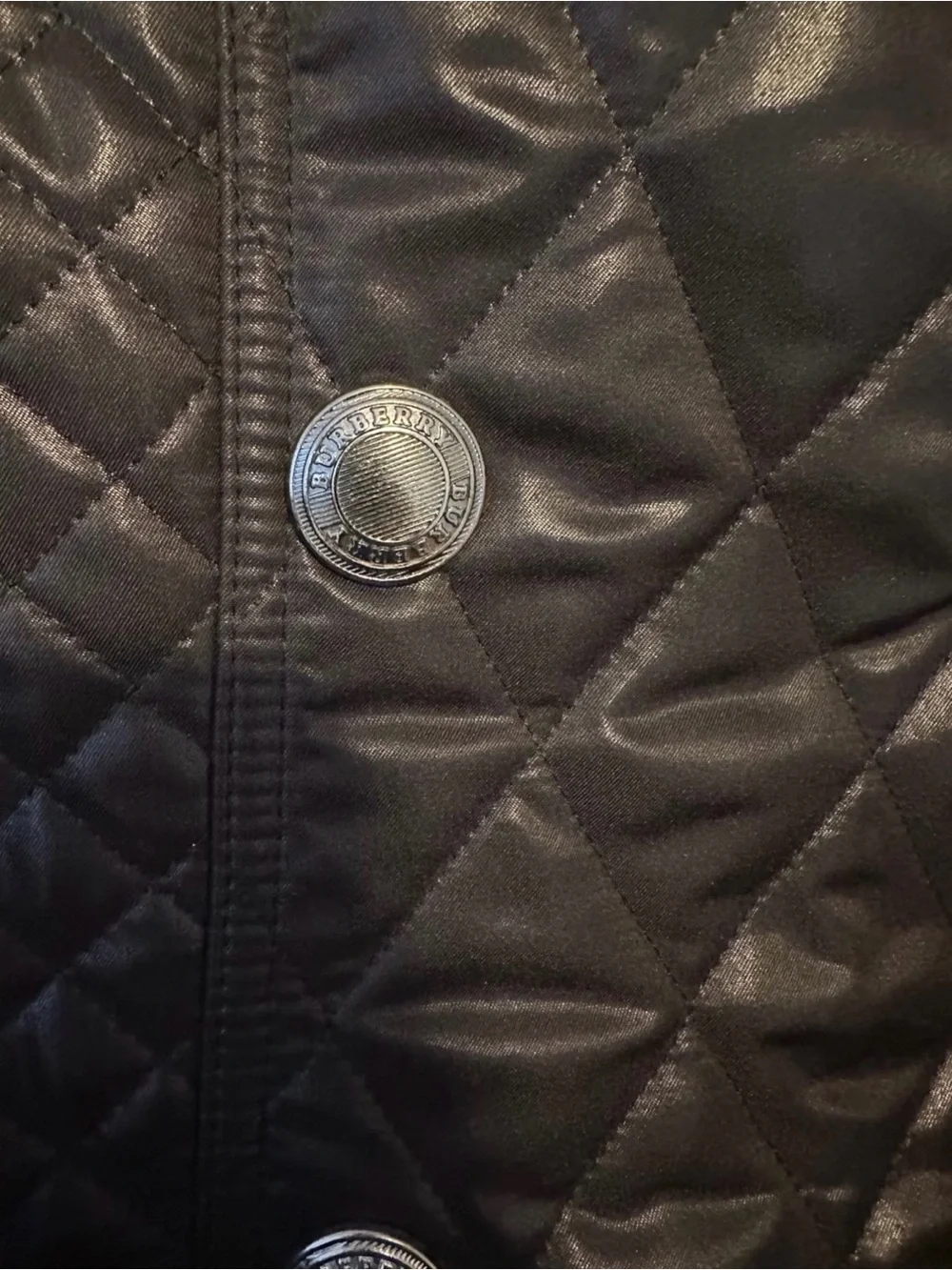 Burberry Quilted Double-Breasted Trench Coat in Black - Picture 7 of 7